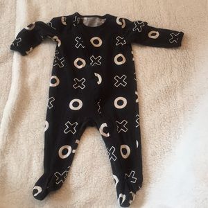 Okie Dokie X and O footies zip all way down